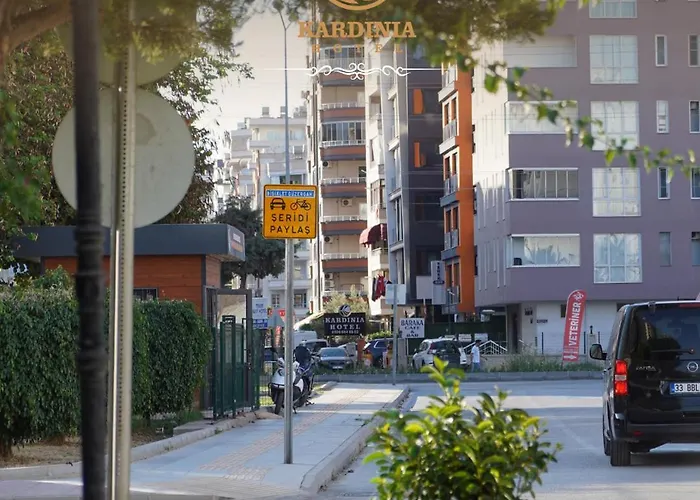 Kardinia Hotel